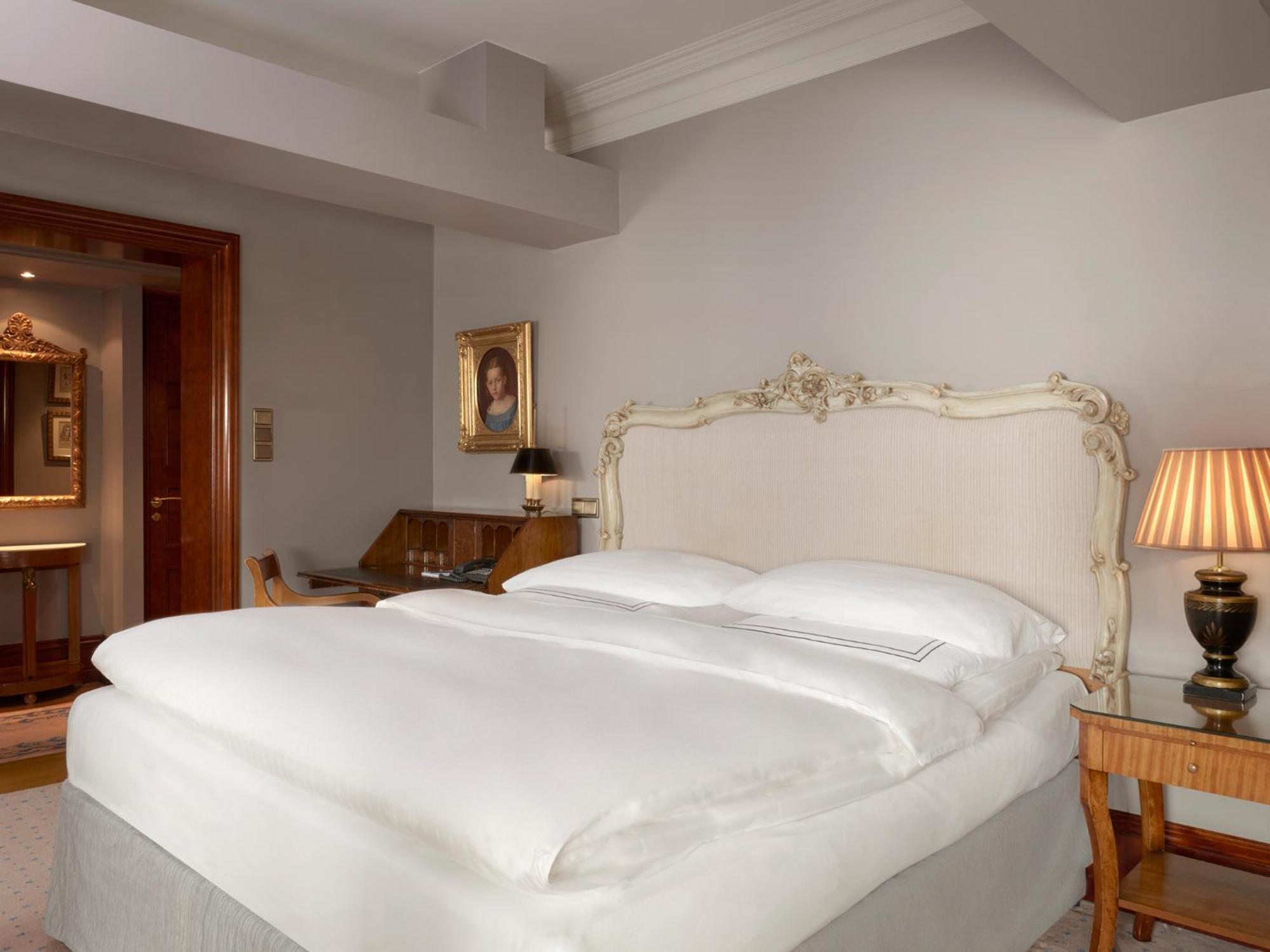 Junior Suite,1588049712:JPEG